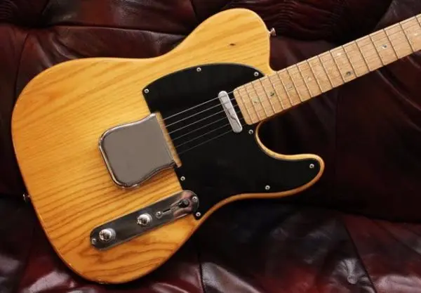 Underholdning quiz 5 musikk gitar
